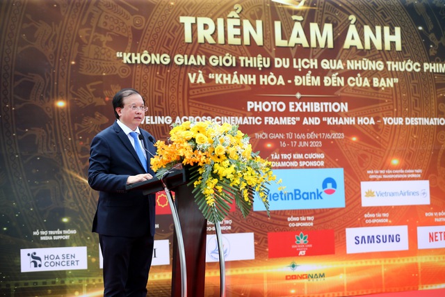 Triển lãm ảnh về giới thiệu du lịch qua những thước phim - Ảnh 2.