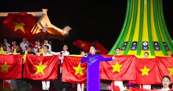 “Lời tri ân - Dòng sông hoa lửa”: Đêm nghệ thuật tái hiện huyền thoại bến phà Long Đại