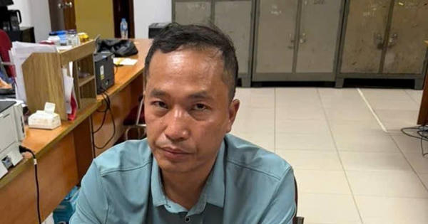 Khởi tố đối tượng chặn xe ô tô, đâm chết người do mâu thuẫn tình cảm