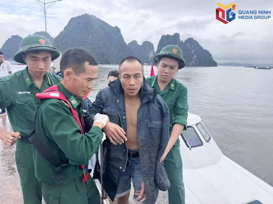 Tàu hàng nước ngoài va chạm tàu cá trên biển- 1 người tử vong- 5 người bị thương