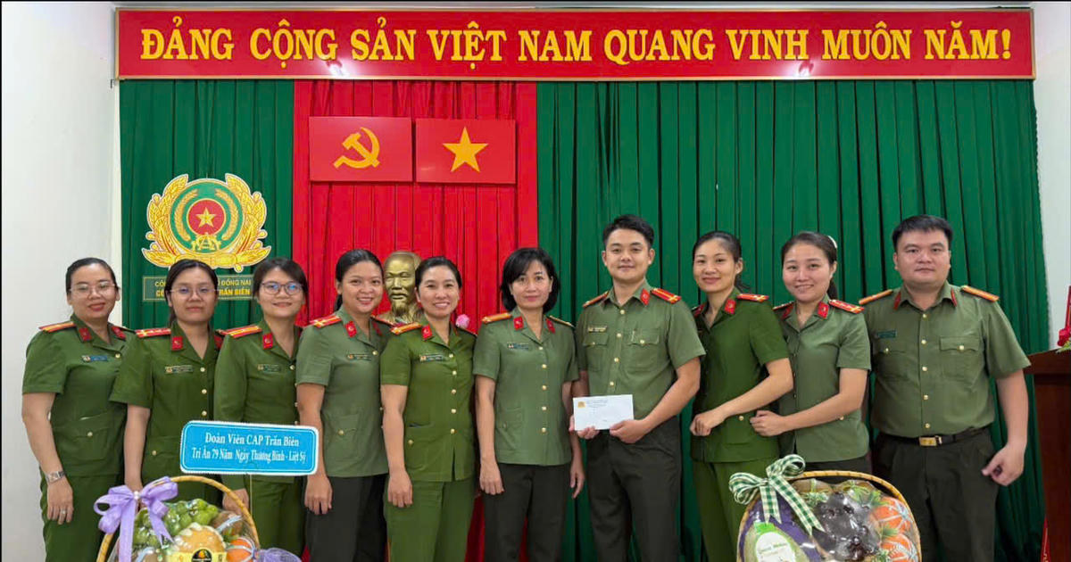 Công an phường Trấn Biên tri ân thương binh đang công tác tại đơn vị: Nghĩa tình đồng đội, tiếp nối truyền thống “Uống nước nhớ nguồn”