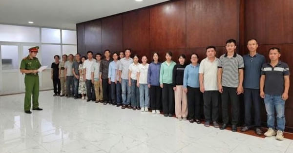 Thành lập 326 công ty 