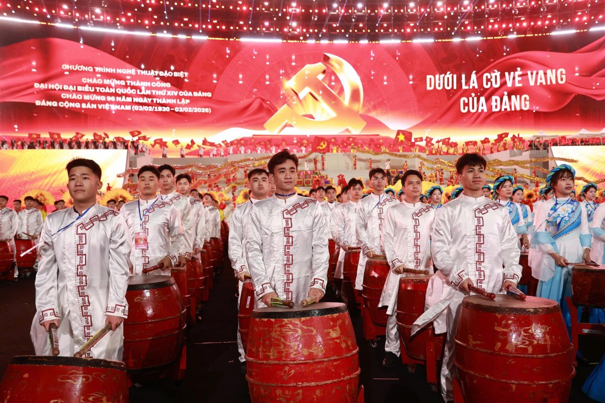 Mãn nhãn màn trống hội chào mừng Đại hội Đảng của học viên Cảnh sát Mãn nhãn màn trống hội chào mừng Đại hội Đảng của học viên Cảnh sát
