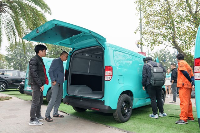 Khoang chở h&agrave;ng của EC Van được đ&aacute;nh gi&aacute; cao về thể t&iacute;ch, ph&ugrave; hợp cho nhu cầu vận chuyển trong phố. &nbsp;