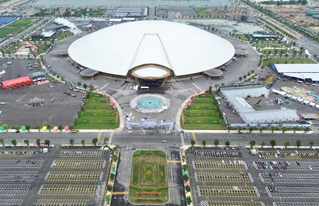 Trung t&acirc;m Hội chợ Triển l&atilde;m Quốc gia đạt TOP 10 thế giới, l&agrave; c&ocirc;ng tr&igrave;nh c&oacute; kết cấu si&ecirc;u trường, si&ecirc;u trọng, thời gian thi c&ocirc;ng chỉ hơn 10 th&aacute;ng - Ảnh: Tạ Hải