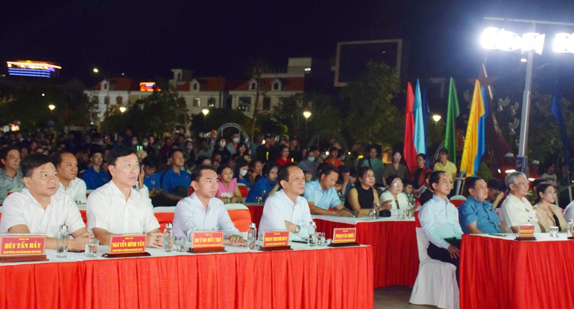 Cà Mau: Chương trình nghệ thuật chào đón năm mới lan tỏa niềm tin và khát vọng phát triển