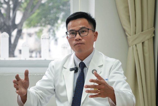 &nbsp;ThS. BS Đo&agrave;n Trung Hiệp - Chủ tịch Hội đồng Chuy&ecirc;n ng&agrave;nh Ung bướu - Hệ thống Y tế Vinmec &nbsp;