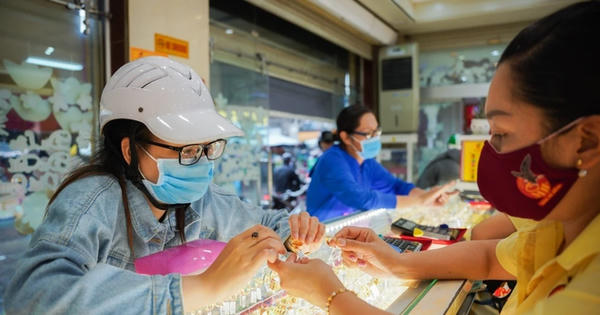 Mua, bán vàng trong ngày từ 5 triệu đồng trở lên phải thanh toán không dùng tiền mặt