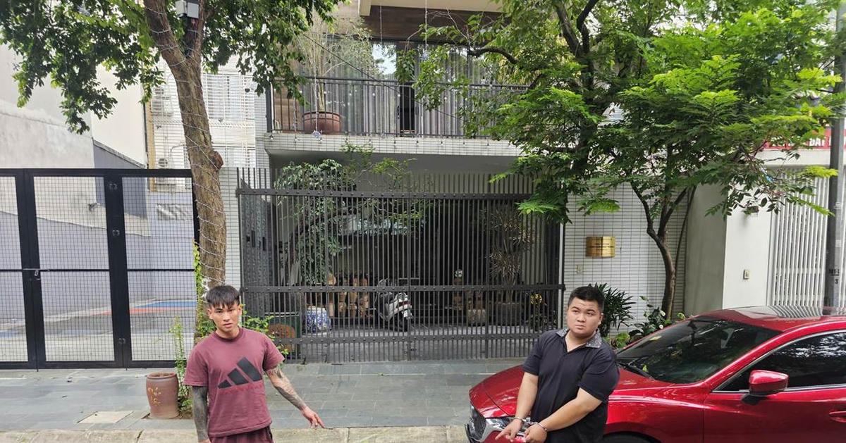 Khởi tố 3 đối tượng đập kính ô tô trộm nhiều tài sản có giá trị ở Hà Nội