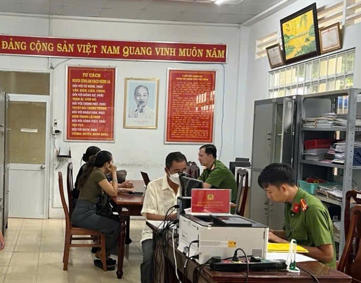 Tiếp dân tại Công an đặc khu Phú Quốc Tiếp dân tại Công an đặc khu Phú Quốc