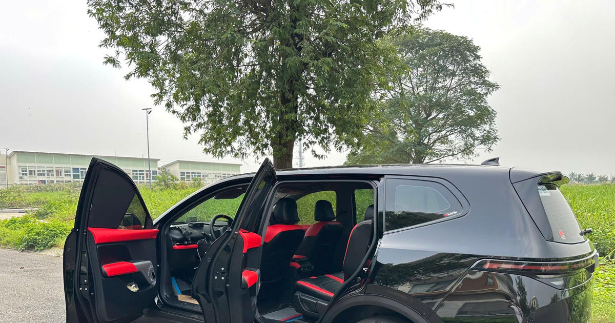 Chủ xe Limo Green: 'Chi phí nhiên liệu, bảo dưỡng chỉ như xe máy, khách lên xe ai cũng khen'