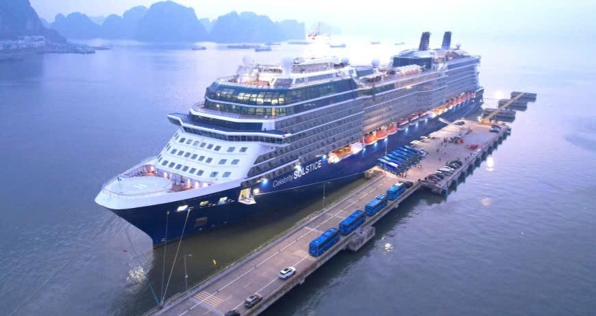 Hơn 3.000 du khách tàu biển quốc tế “xông đất” Quảng Ninh đầu năm 2026