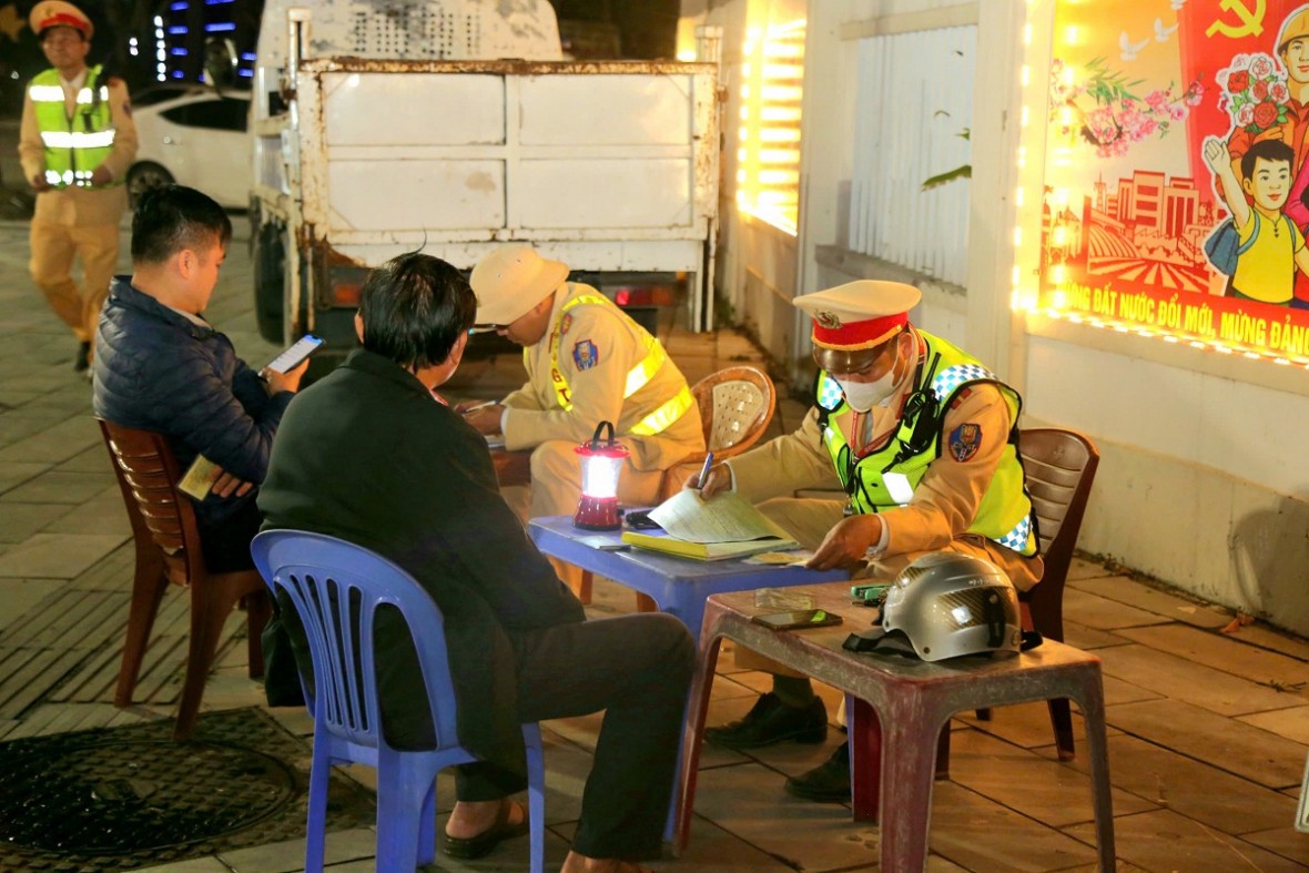 Xử lý nghiêm các trường hợp vi phạm. Xử lý nghiêm các trường hợp vi phạm.