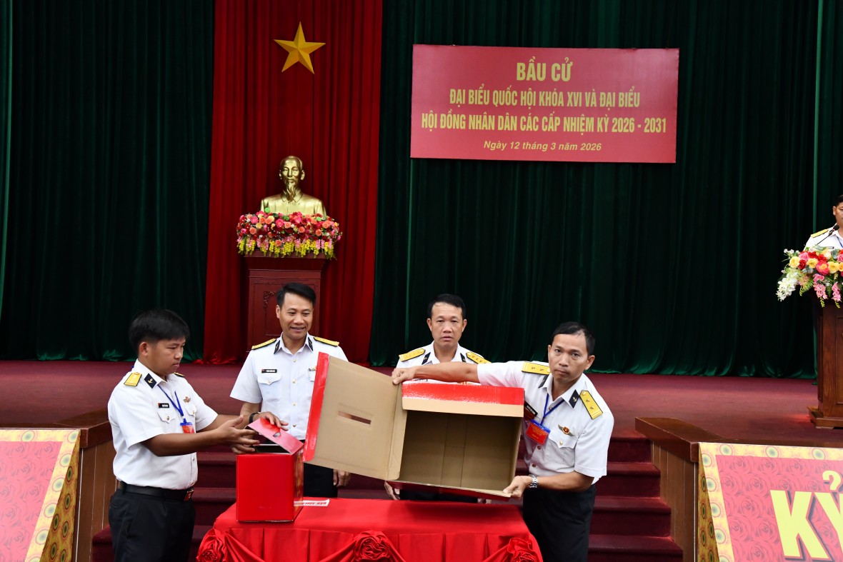 Lữ đoàn 127, Vùng 5 Hải quân tổ chức bầu cử sớm Lữ đoàn 127, Vùng 5 Hải quân tổ chức bầu cử sớm