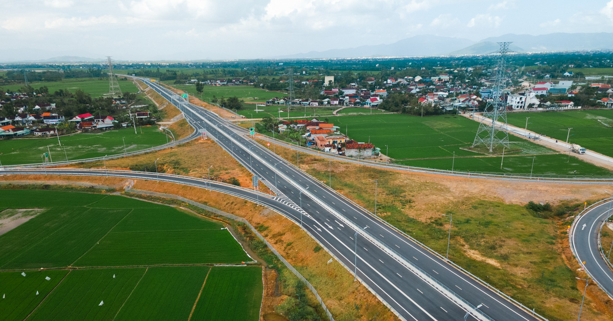 Thông xe tuyến cao tốc từ Quảng Ngãi đến hầm Cù Mông từ ngày 29/4