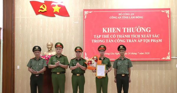 Lâm Đồng: Công an phường Đông Gia Nghĩa được thưởng nóng vì triệt phá 4 vụ đánh bạc trực tuyến gần 86 tỷ đồng