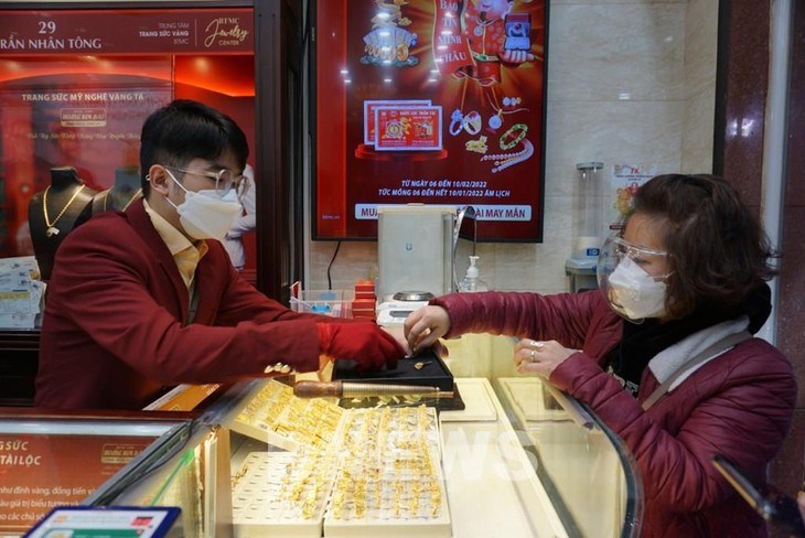 Vàng tăng giá nhẹ