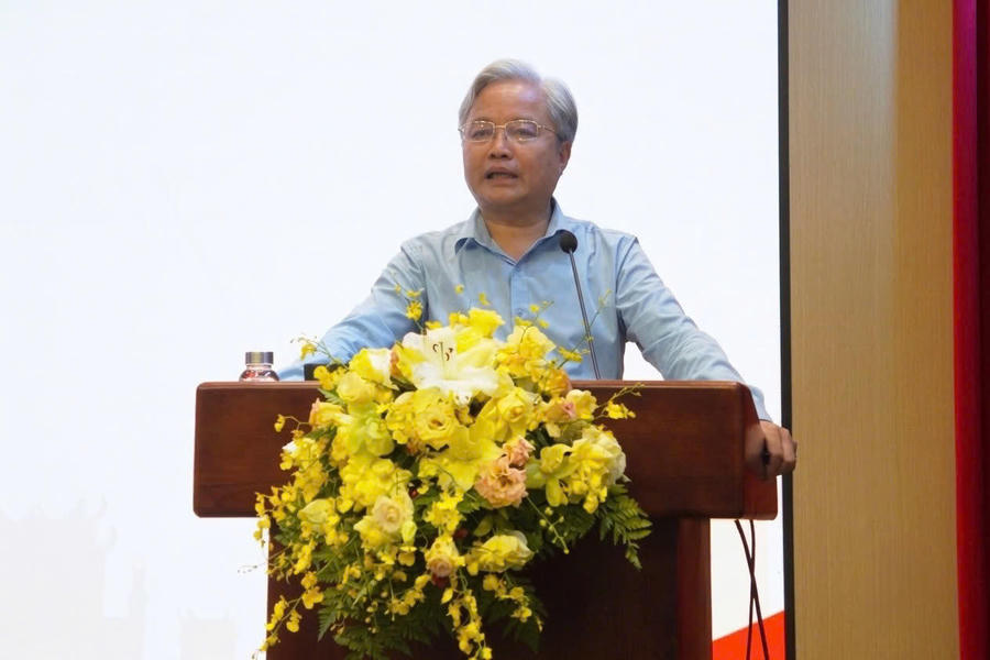 Phó Bí thư chuyên trách Đảng ủy Bộ Tư pháp đề nghị, ngay sau Hội nghị, cấp ủy, lãnh đạo các đảng bộ trực thuộc khẩn trương cụ thể hóa các nội dung phù hợp với chức năng, nhiệm vụ của từng đơn vị để tổ chức thực hiện. Ảnh: PV