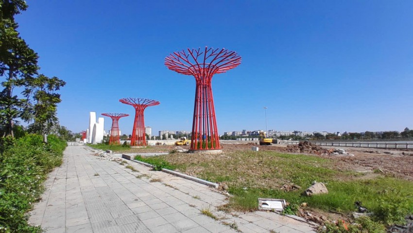 Cận cảnh Công viên Gia Lâm tăng tốc về đích trước tết Nguyên đán