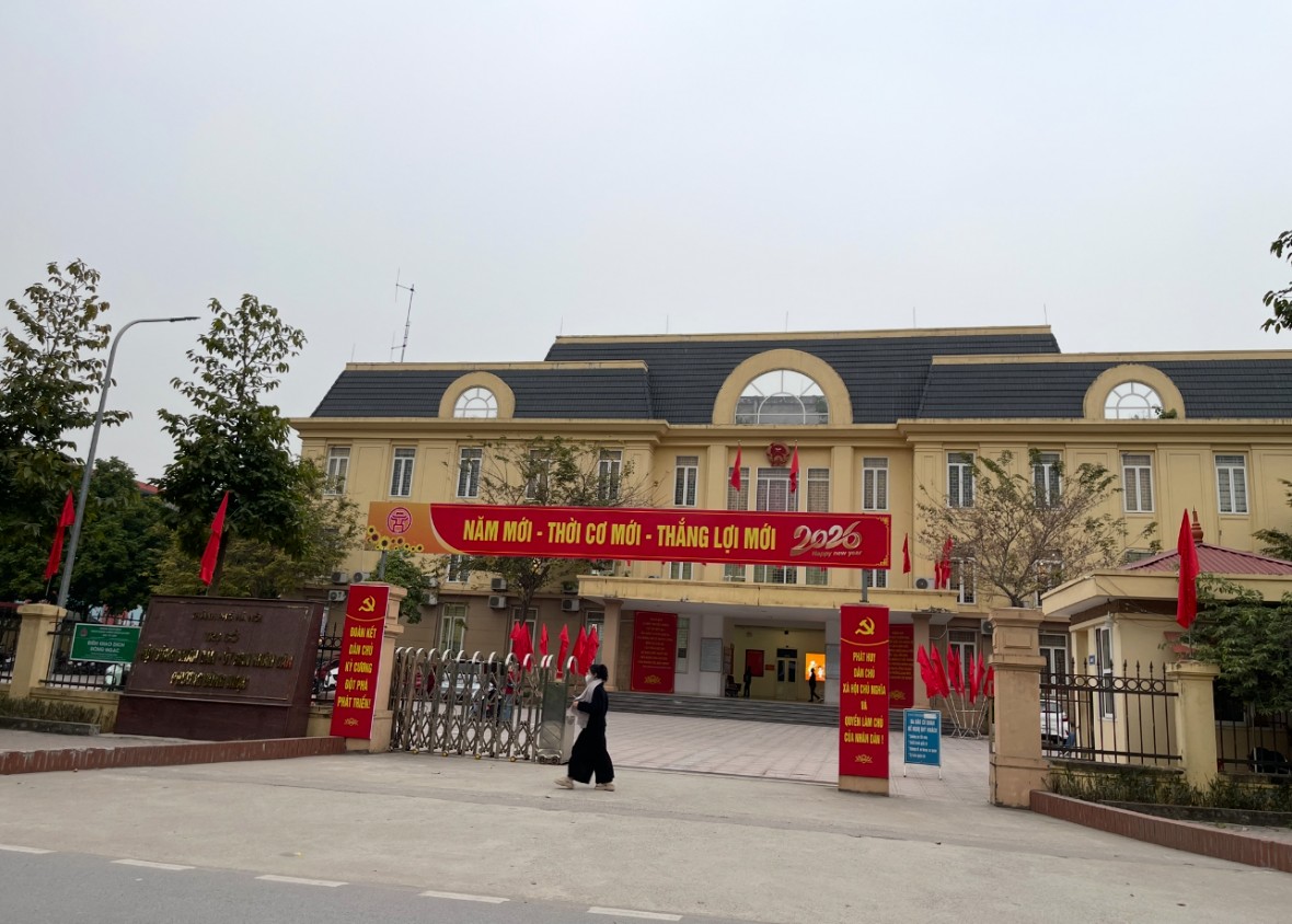 Vụ dòng nước ô nhiễm chuyển màu đỏ: Sở NN & MT Hà Nội trả lời UBND phường Đông Ngạc là đơn vị công bố thông tin ô nhiễm Vụ dòng nước ô nhiễm chuyển màu đỏ: Sở NN & MT Hà Nội trả lời UBND phường Đông Ngạc là đơn vị công bố thông tin ô nhiễm