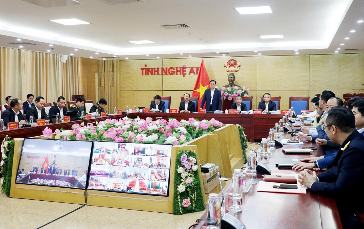 Phiên họp thường kỳ UBND tỉnh Nghệ An tháng 12/2025.