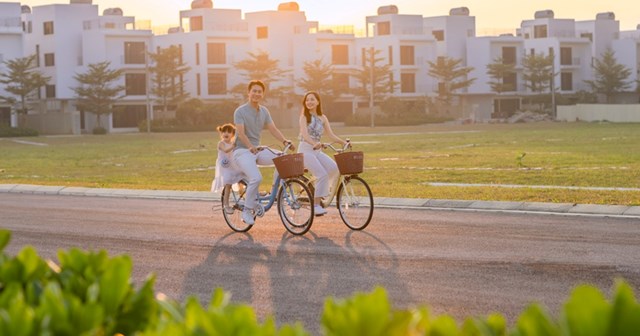 Văn Ph&uacute; lu&ocirc;n ki&ecirc;n định với triết l&yacute; &ldquo;Bất động sản vị nh&acirc;n sinh&rdquo; đặt con người l&agrave;m trung t&acirc;m đem lại đa gi&aacute; trị cho đa thế hệ &nbsp;