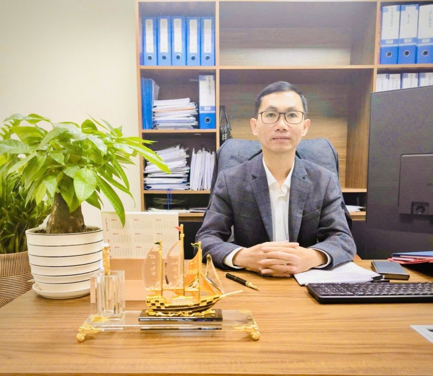 Thạc sỹ, luật sư Mai Đức Tân (Công ty Luật TNHH NewLaw thuộc Đoàn luật sư Hà Nội). Thạc sỹ, luật sư Mai Đức Tân (Công ty Luật TNHH NewLaw thuộc Đoàn luật sư Hà Nội).