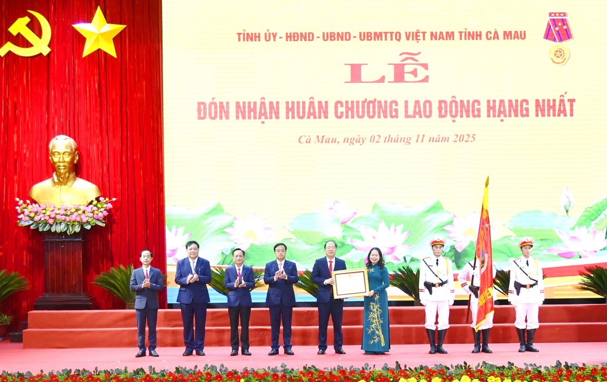 Dấu ấn một nhiệm kỳ bản lề, mở ra không gian phát triển mới từ địa đầu cực Nam Tổ quốc Dấu ấn một nhiệm kỳ bản lề, mở ra không gian phát triển mới từ địa đầu cực Nam Tổ quốc