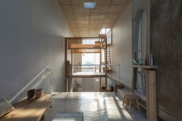 Ngôi nhà không cửa sổ của người độc thân - Ảnh 7