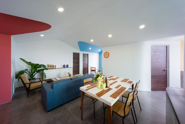 Sau 2 năm cho thu&ecirc; l&agrave;m văn ph&ograve;ng, căn hộ đ&atilde; bị hư hỏng một phần. Phương &aacute;n bố tr&iacute; hiện tại cũng nảy sinh một số vấn đề khi thay đổi mục đ&iacute;ch sử dụng.