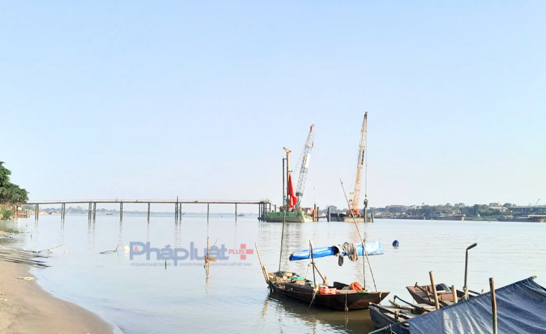 Cận cảnh con đường di sản bên bờ sông Hồng ở Hưng Yên đang dần hình thành Cận cảnh con đường di sản bên bờ sông Hồng ở Hưng Yên đang dần hình thành