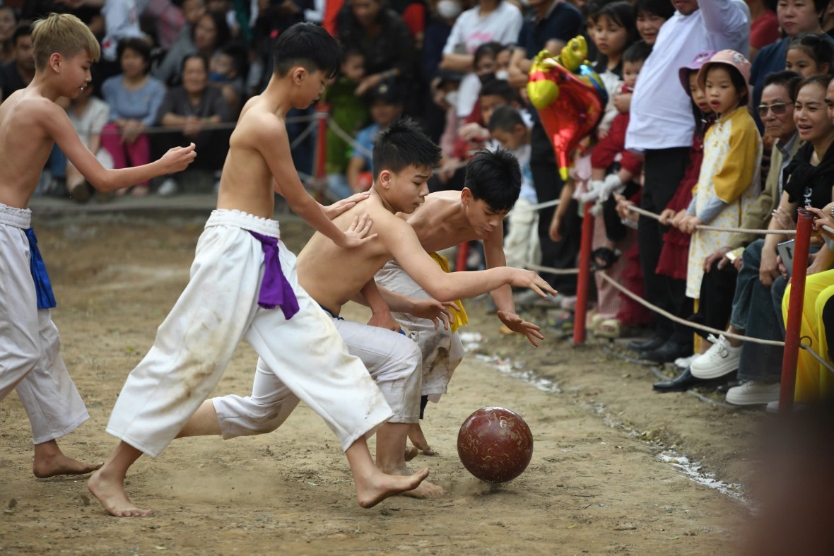 Tinh thần thượng võ trong hội vật cầu làng Thúy Lĩnh