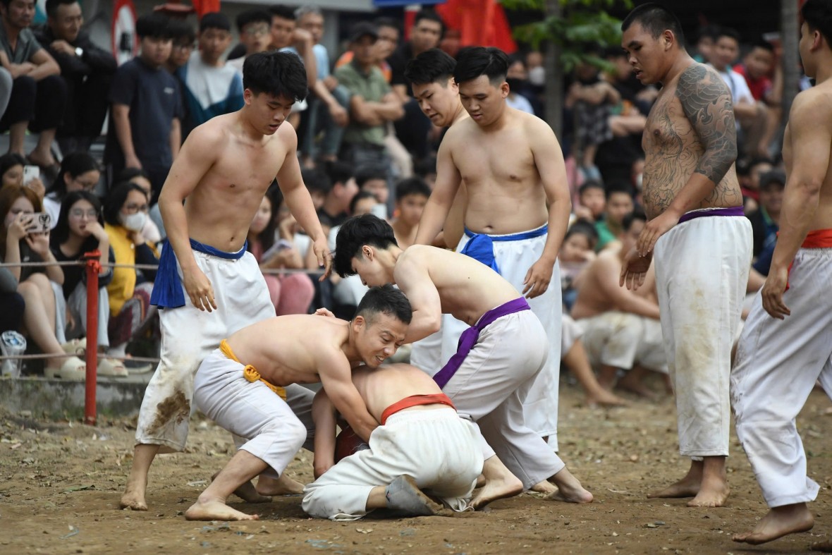 Tinh thần thượng võ trong hội vật cầu làng Thúy Lĩnh