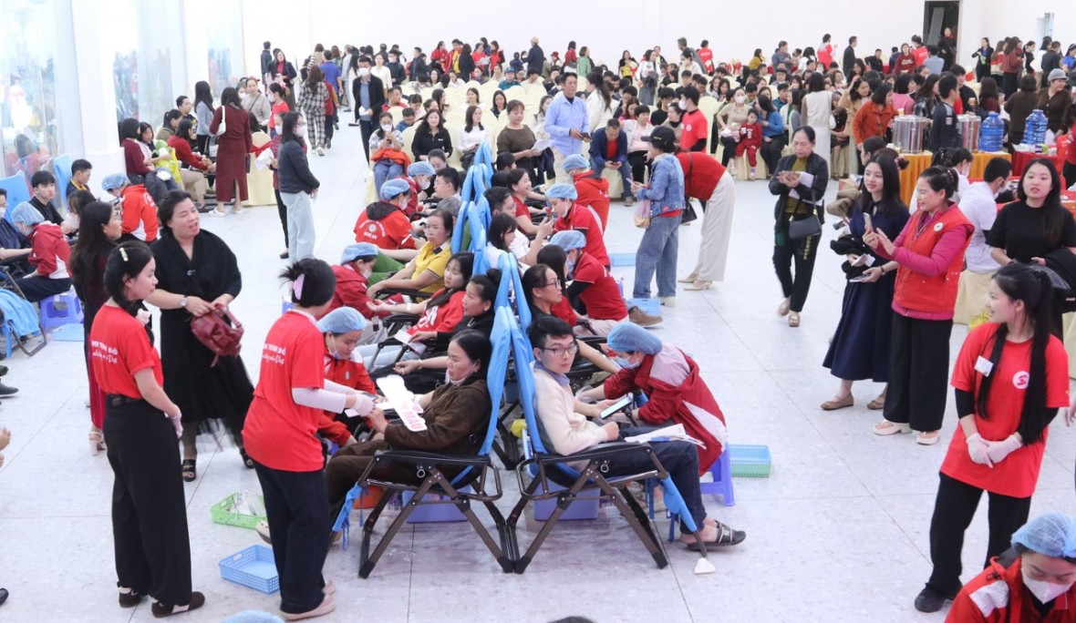 Giọt máu đầu xuân, nghĩa tình xứ Nghệ từ Ngày hội Chủ nhật Đỏ