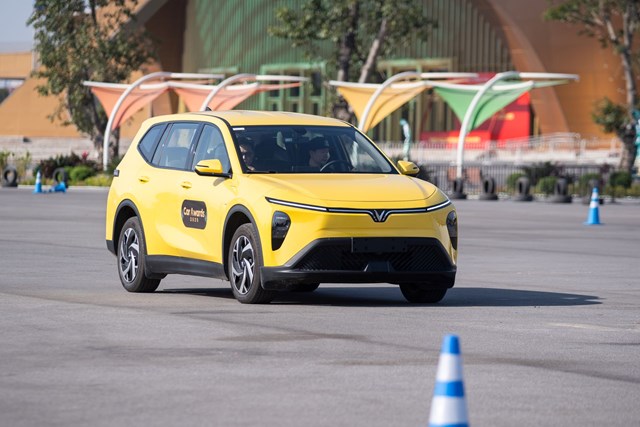 Giải mã sức hút VinFast Limo Green: Vận hành êm ái như xe gia đình và chi phí nuôi xe bằng 0 - Ảnh 1