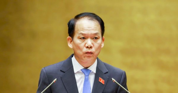 Cán bộ cố ý gây thiệt hại nhưng không bị truy cứu trách nhiệm hình sự có thể phải hoàn trả tới 50 tháng lương