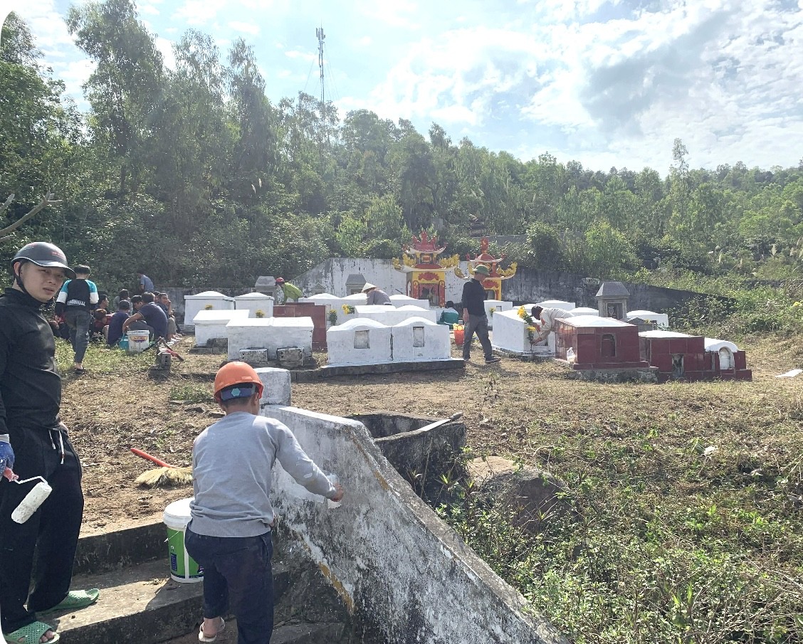 Lễ tạ mộ cuối năm: Nét đẹp uống nước nhớ nguồn của người xứ Thanh