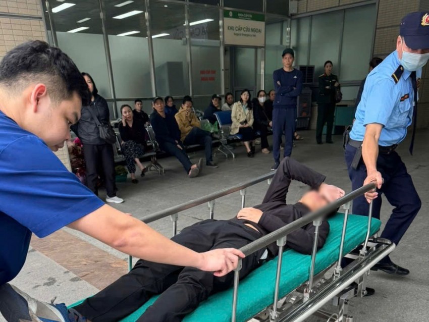 Người bệnh được bệnh viện tiếp nhận, cấp cứu kịp thời.