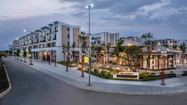 Kh&ocirc;ng chỉ l&agrave; một khu đ&ocirc; thị đơn thuần, T&T City Millennia của Tập đo&agrave;n T&T Group đang dần được định vị trở th&agrave;nh th&agrave;nh phố lễ hội, mang trong m&igrave;nh kh&aacute;t vọng ti&ecirc;n phong khai mở như h&agrave;nh tr&igrave;nh vĩ đại của nh&agrave; du h&agrave;nh Marco Polo &nbsp;