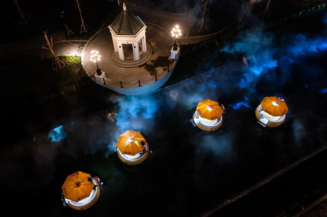 Khung cảnh si&ecirc;u thực tr&ecirc;n D&ograve;ng s&ocirc;ng &Aacute;nh s&aacute;ng tại đại đ&ocirc; thị T&T City Millennia. &nbsp;