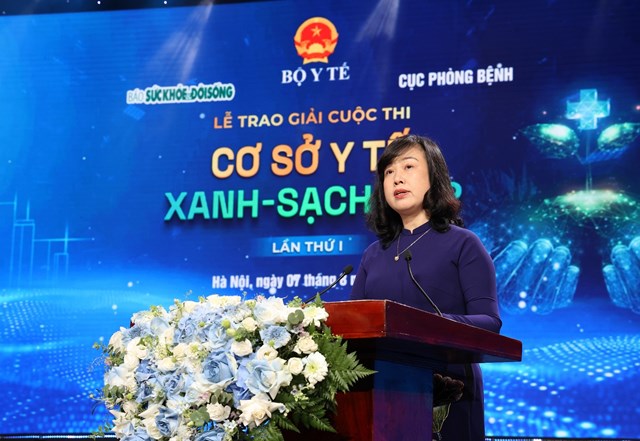 Bộ trưởng Bộ Y tế Đ&agrave;o Hồng Lan ph&aacute;t biểu tại lễ trao giải Cơ sở y tế Xanh - Sạch - Đẹp lần thứ I.