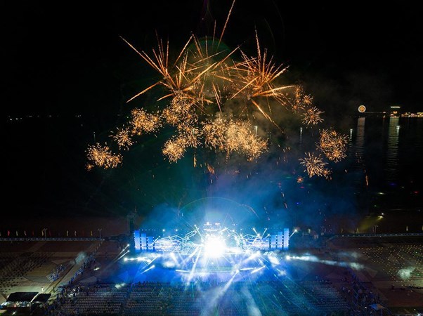 C&ocirc;ng nghệ tr&igrave;nh diễn đa tầng sẽ mở rộng tối đa trải nghiệm của kh&aacute;n giả tại đại nhạc hội &ldquo;Khơi mạch nguồn Di sản &ndash; Vững bước Kỷ nguy&ecirc;n mới&rdquo; (Ảnh: COREX) &nbsp;