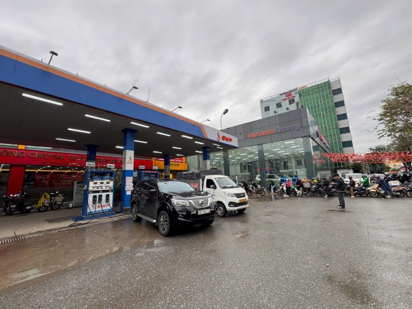 Bộ Công Thương yêu cầu khẩn trương xây dựng kế hoạch nhập khẩu xăng dầu cho tháng 4/2026