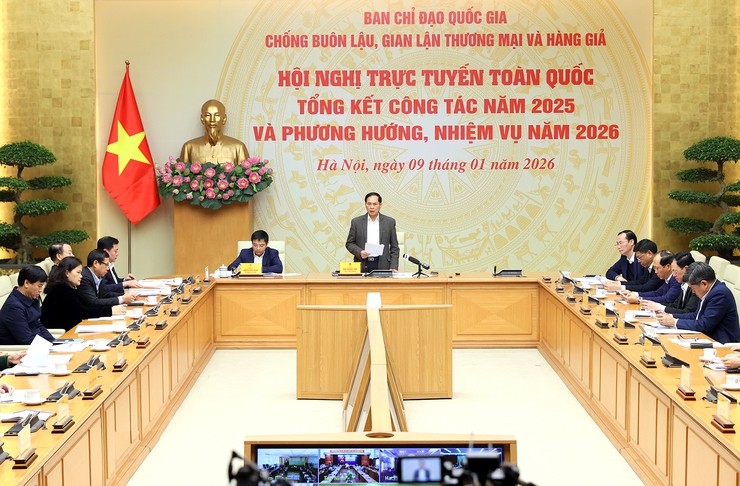 Quyết liệt đấu tranh, ngăn chặn buôn lậu, gian lận thương mại Quyết liệt đấu tranh, ngăn chặn buôn lậu, gian lận thương mại