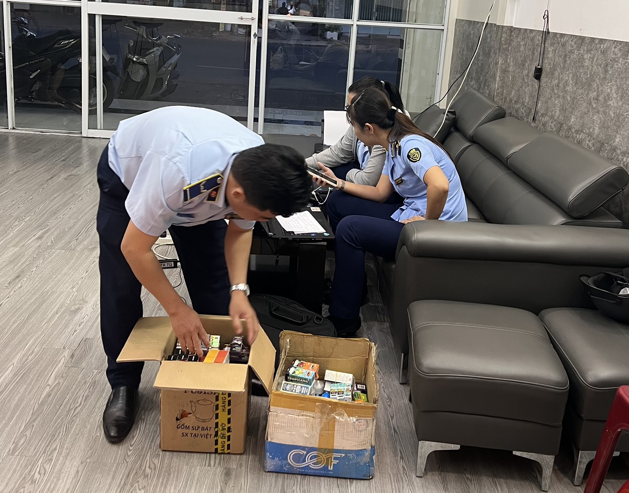 Kiểm soát, ngăn chặn hành vi trục lợi từ hàng giả, hàng kém chất lượng để bảo vệ người tiêu dùng