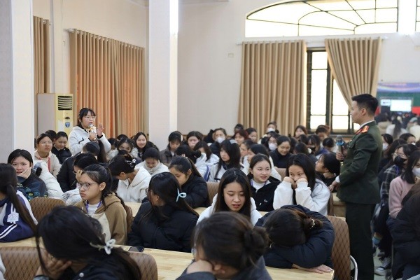 Tuổi trẻ Công an Hưng Yên tăng cường công tác tuyên truyền phổ biến giáo dục pháp luật