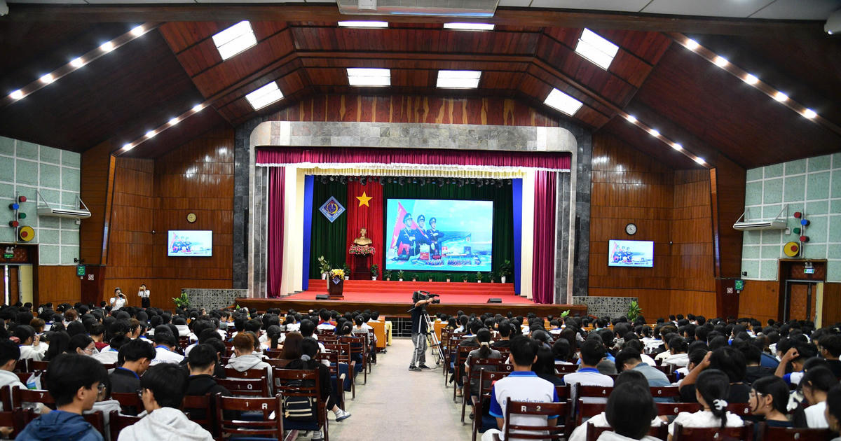 Bộ Tư lệnh Vùng Cảnh sát biển 4 tuyên truyền pháp luật tại Đại học Cần Thơ