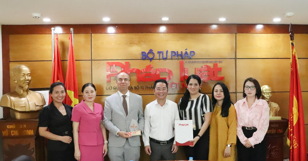 Tăng cường hợp tác báo chí pháp luật giữa Việt Nam - Cuba