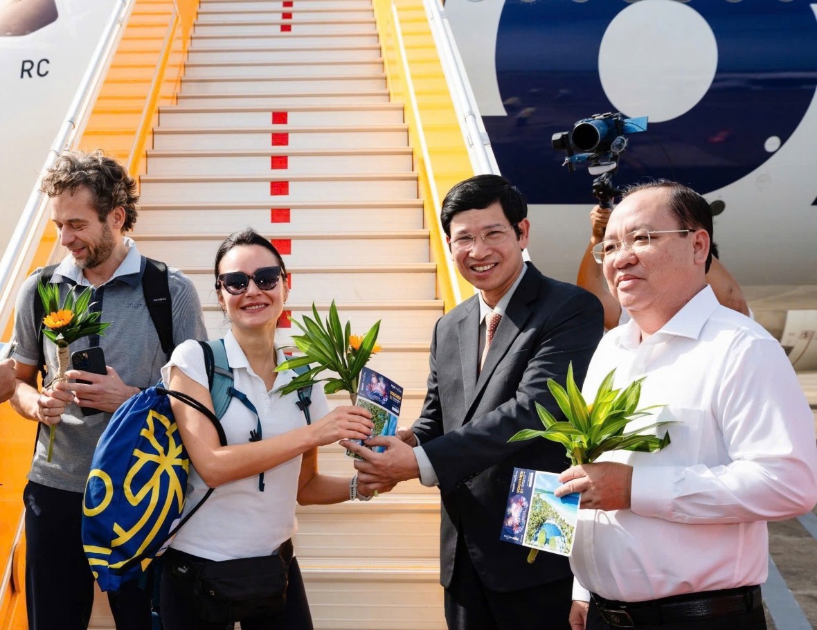 Việt Nam đón du khách quốc tế thứ 20 triệu Việt Nam đón du khách quốc tế thứ 20 triệu