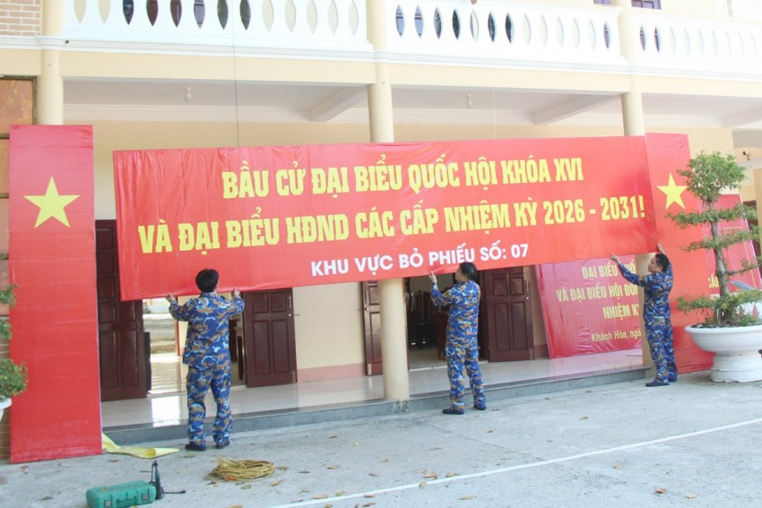 9. Việc niêm yết ứng cử viên đại biểu ở những nơi trung tâm, dễ quan sát để cử tri thuận tiện nghiên cứu, tìm hiểu 9. Việc niêm yết ứng cử viên đại biểu ở những nơi trung tâm, dễ quan sát để cử tri thuận tiện nghiên cứu, tìm hiểu